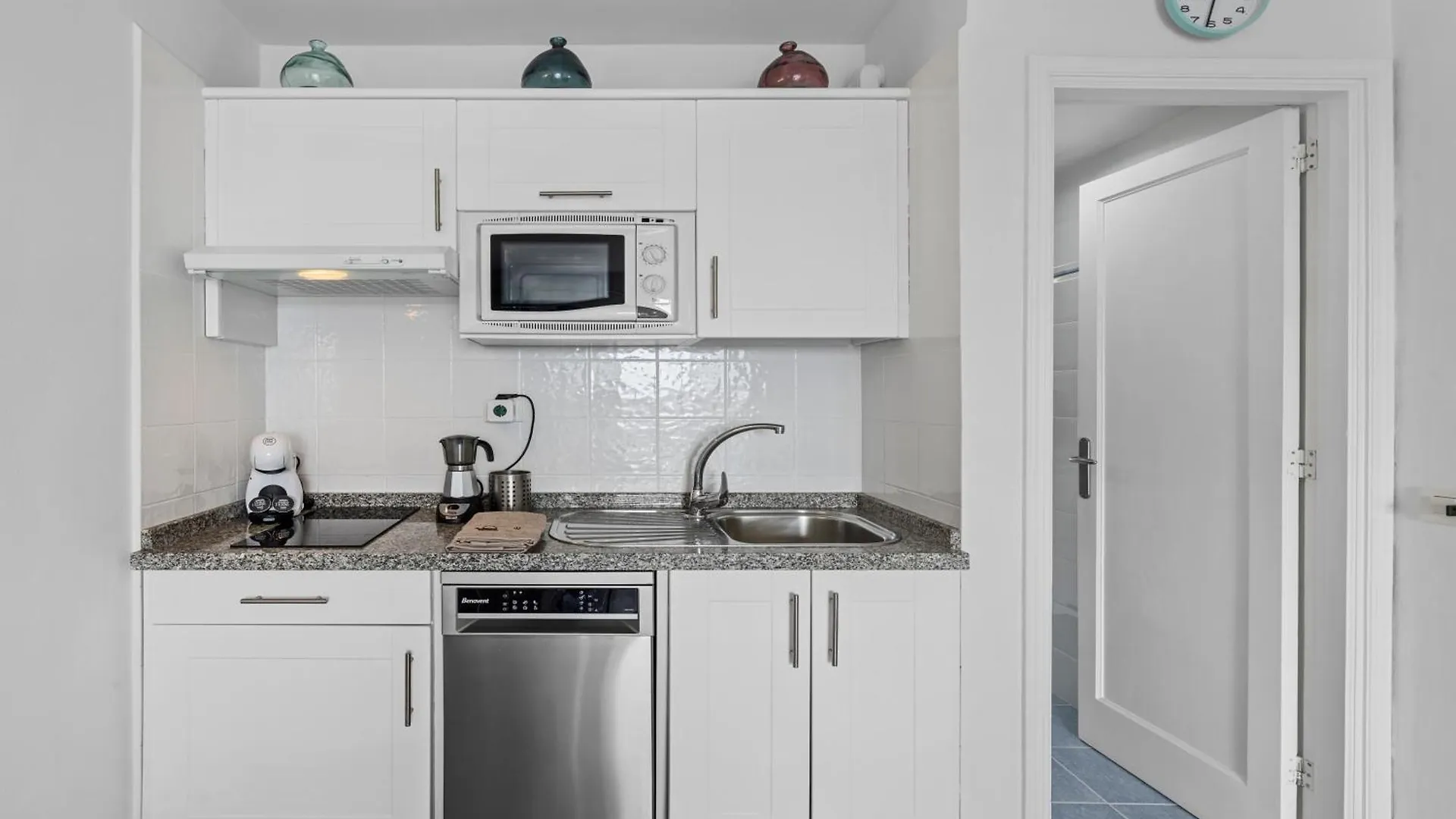 Apartamento Perla Atalaya Puerto del Carmen  0*, Puerto del Carmen (Lanzarote) Spain